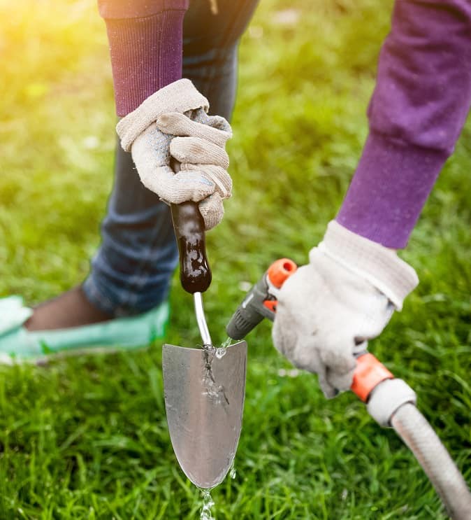 How to Maintain Garden Tools